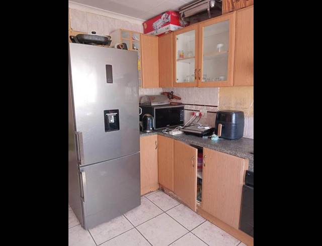 3 BEDROOM HOUSE FOR SALE IN DANVILLE EXT 5